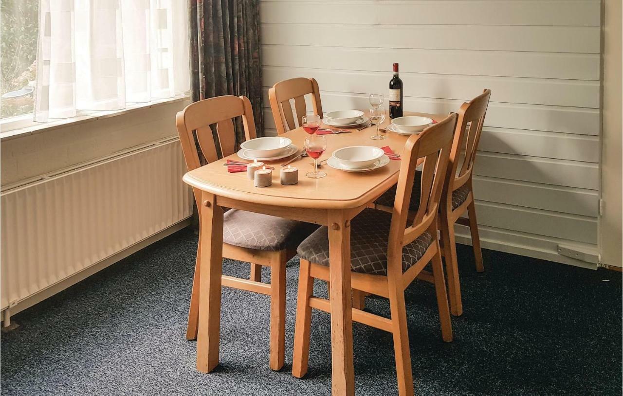 Nice Apartment In Hippolytushoef With Wifi Bagian luar foto
